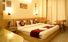 Noel Home'S Manali